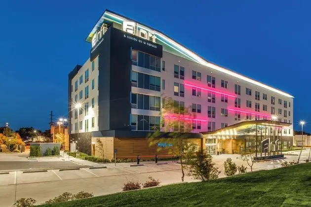 Element Arlington Entertainment District - Dış Mekan