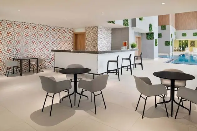Element City Center Doha, a Marriott Hotel - Havuz