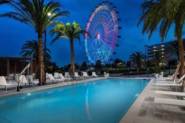 Element by Marriott Orlando Universal Blvd. - Havuz