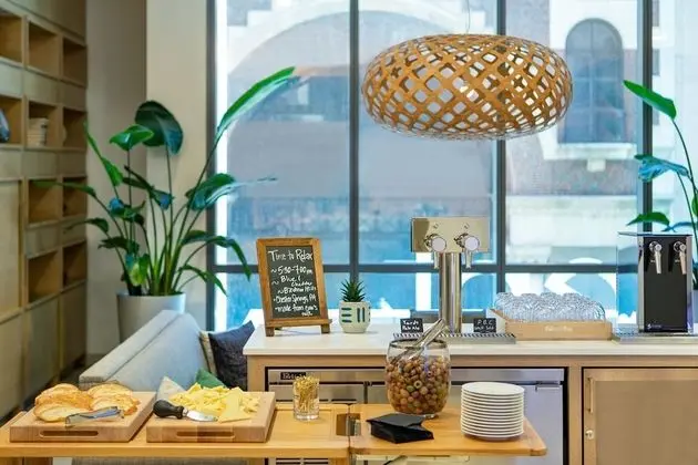 Element by Marriott Philadelphia Downtown - Yerinde Yemek