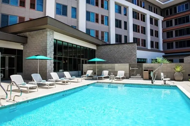 Element by Marriott Scottsdale at SkySong - Havuz