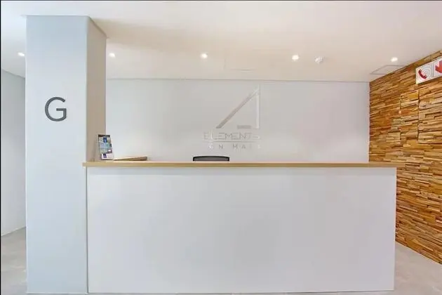 Elements Luxury Suites - Lobi