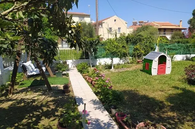 Elena's Garden - Dış Mekan