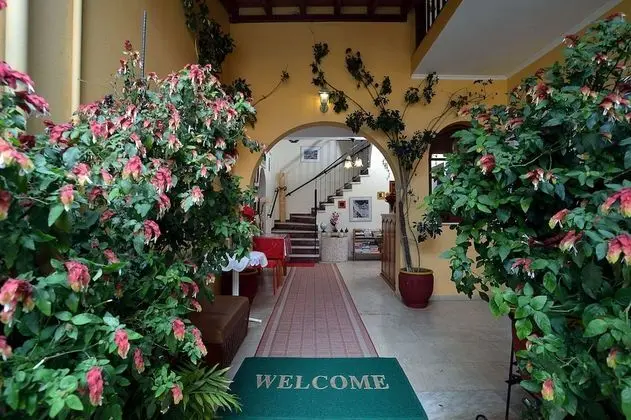 Villa Eleni Apartments - Lobi