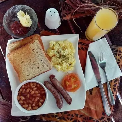 Elephant Trail Guesthouse and Backpackers - Kahvaltı