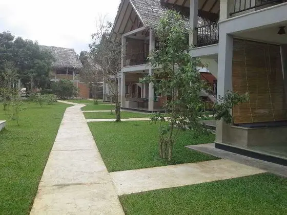 Elephas Resort