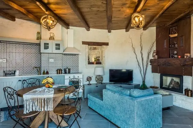 Elevated Peaceful Villa With Private Heated Pool Jacuzzi and Panoramic Views - Oda
