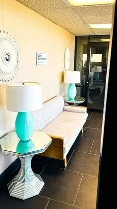Eleven Boutique Hotel - Lobi