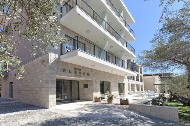Hotel Eleven - Dış Mekan