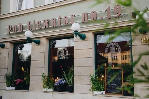 Elewator Gdańsk Hostel - Dış Mekan