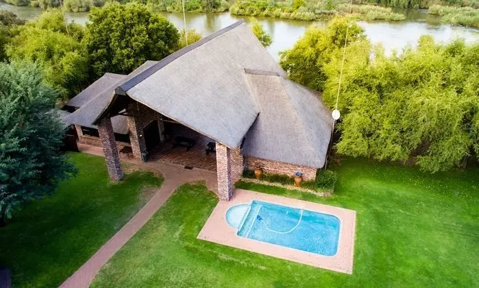 Elgro River Lodge - Havuz