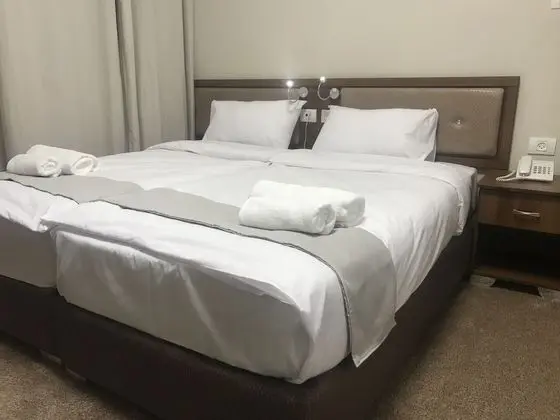 Eli Guest House