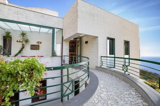 Villa Elia 1 With Private Pool Sea View Terraces Parking and Garden - Oda