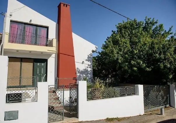 Elies Villa