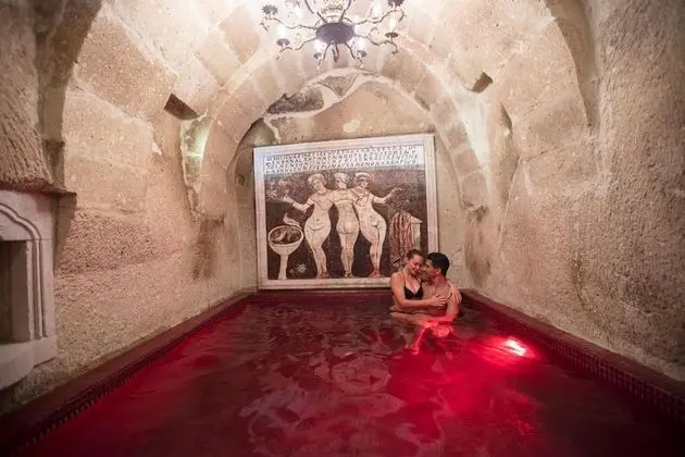 Elika Cave Suites & Spa - Havuz