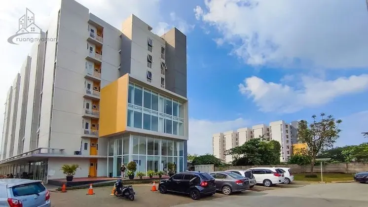 Elis Room at Aeropolis by Ruang Nyaman