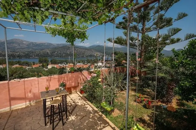 Elisso Apartment