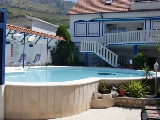 Villa Elit
