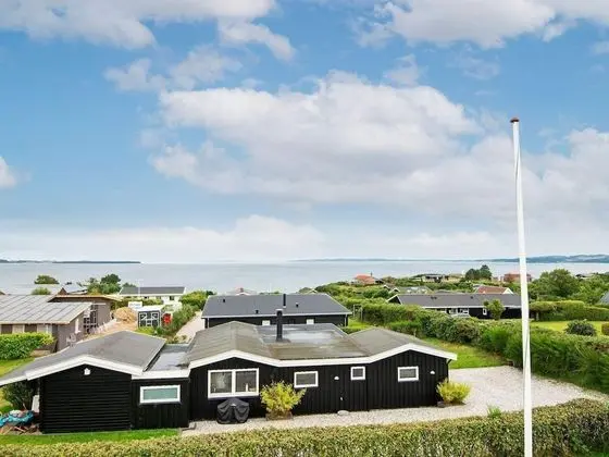 Elite Holiday Home in Ebeltoft Jutland With Whirlpool