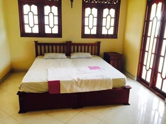 Eliyana Guest House - Oda