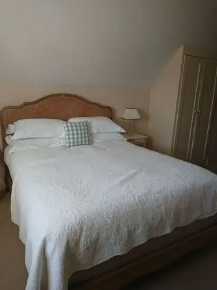 Elizabeth -Tiger Inn