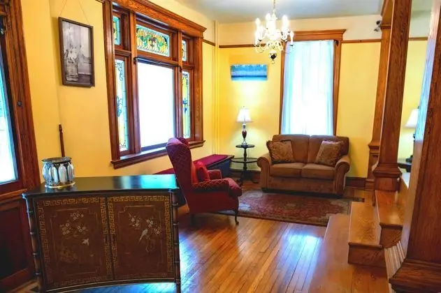 Elk River Hotel & Cafe - Lobi