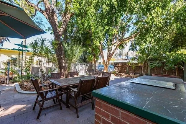 Elkira Court Motel - Genel