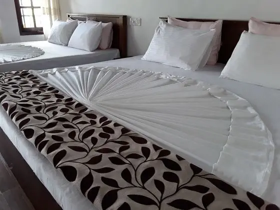Ella Grand Peak Hotel