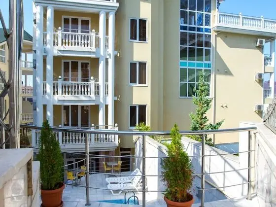 Elle Hotel - Dış Mekan
