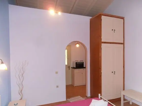 Elli Beach Apartments and Studios - Oda