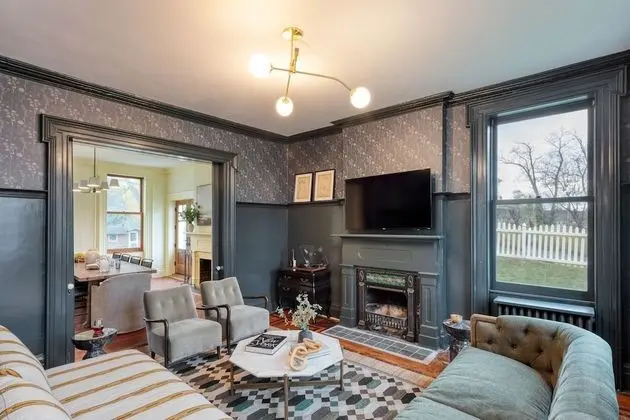 Elliot by Avantstay Historic Character Home in Great Location!