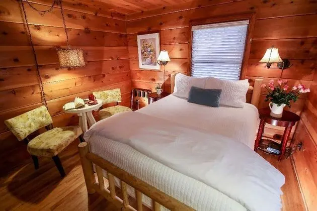 Elliott House Bed & Breakfast - Genel