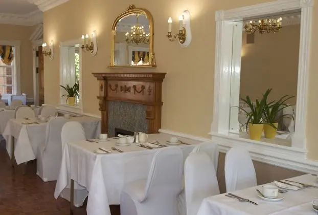 Elme Hall Hotel