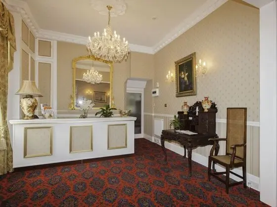 The Elmington Hotel - Lobi
