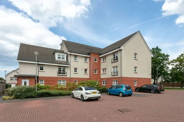 Elms Way No33 - Donnini Apartments