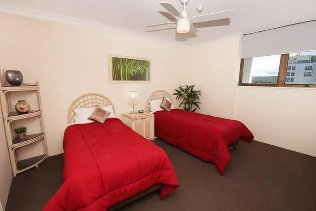 Elouera Tower Beachfront Apartments