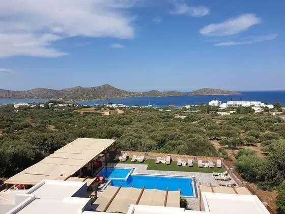 Elounda Ocean View Suites
