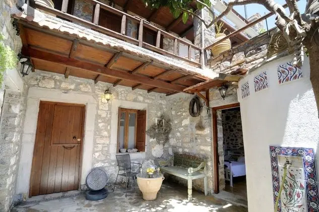 Elounda Traditional Art Suites - Lobi