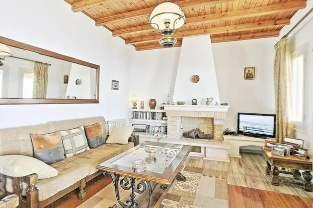 Villa Elpida Private Pool Walk to Beach Sea Views A C Wifi Car Not Required - 2423 - İç Mekan