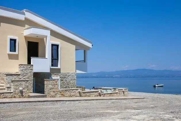 Elpiniki Luxury Apartments - Dış Mekan