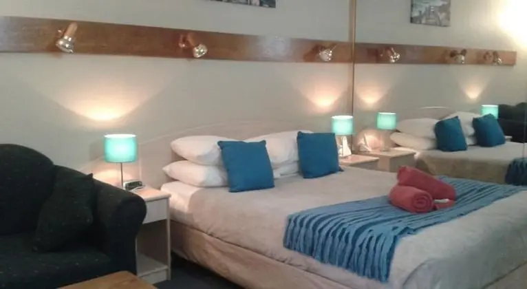 Elsinor Motor Lodge - Oda