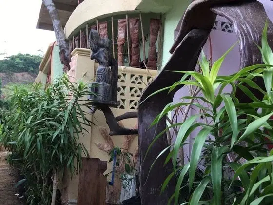 Elternative Hostel