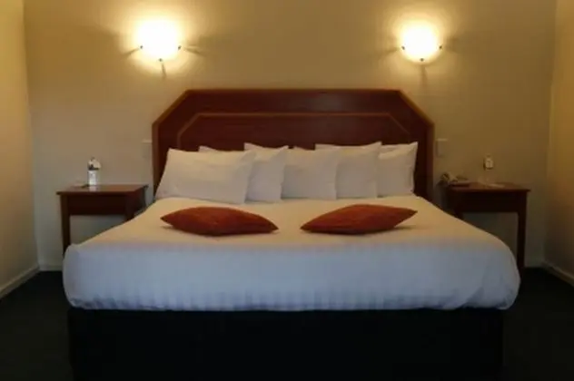 Eltham Gateway Hotel