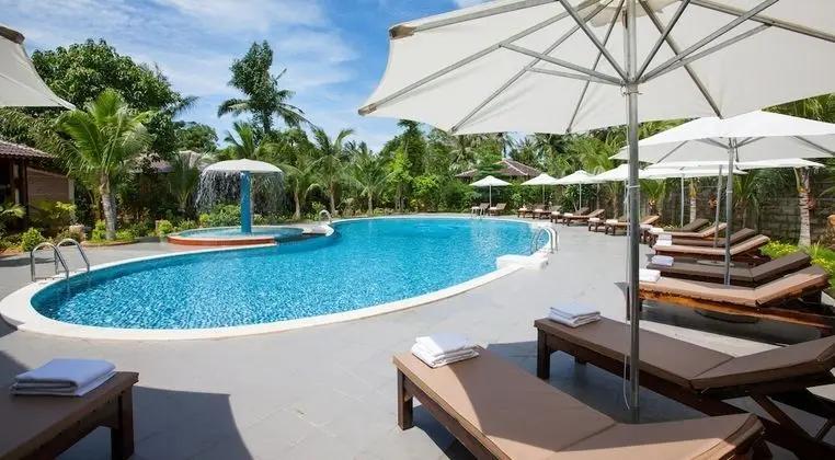 Elwood Premier Resort Phu Quoc - Havuz