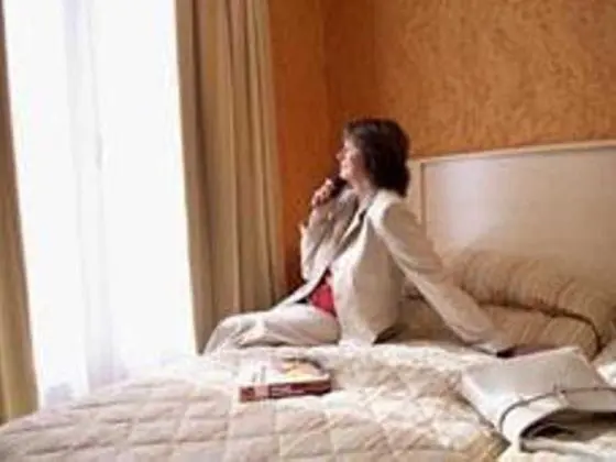 Elysées-Opéra Hôtel