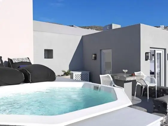 Elysian Santorini Oia Executive Villa With Private Indoor or Utdoor Plunge-pool With Sea Sunset View up to 2 Guests