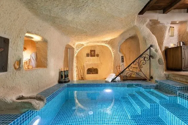 Elysion Cave Suites - Oda Düzeni