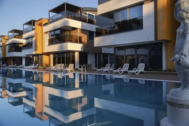 Elysium Green Suites
