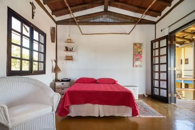 Em condomínio fechado com segurança: Vila do Outeiro - Oda