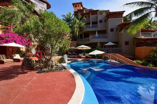 Embarc Zihuatanejo - Havuz